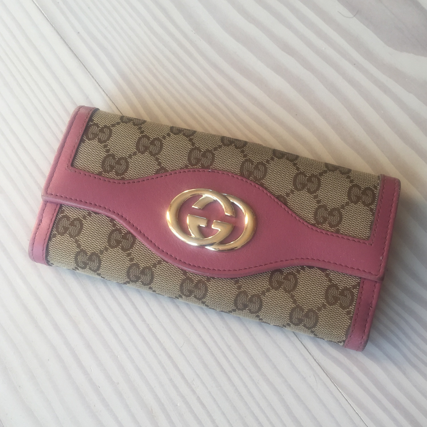 GUCCI Geldbeutel.