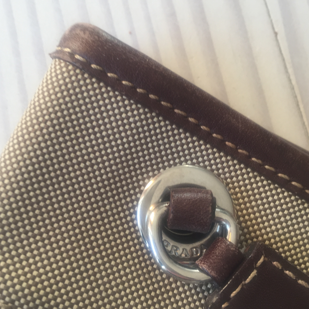 Prada Handtasche Öse